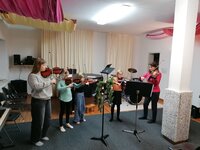 Bild vergr&ouml;&szlig;ern: Musizierstunde Frau Aghababyan 13.12.25 Bild 2